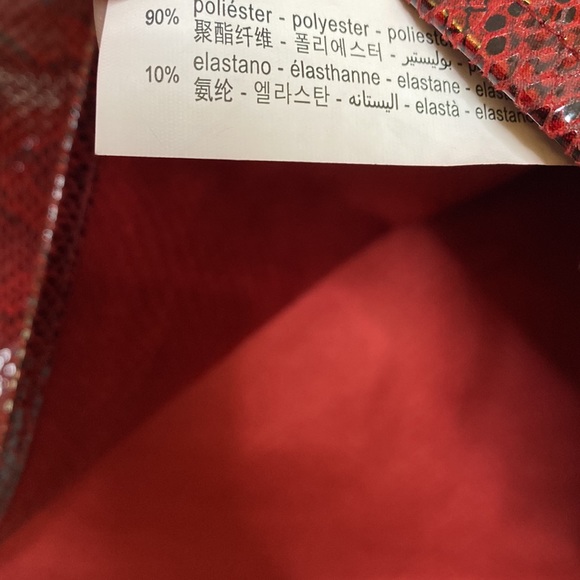 Zara Red Faux Snakeskin Mini Skirt - Picture 8 of 8